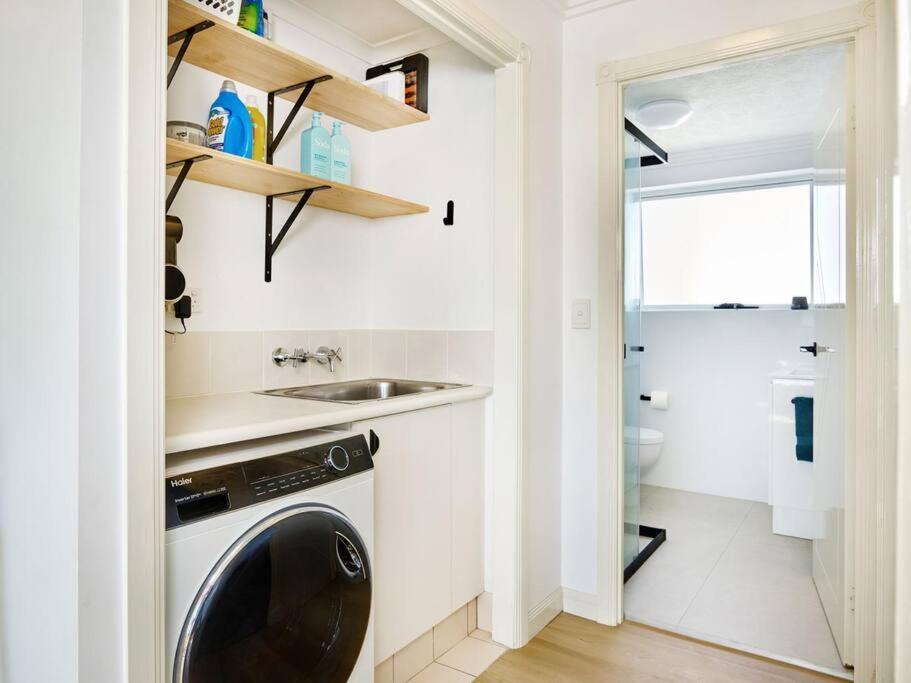 Palm Beach Renovated 1 Bedroom Голд-Кост Экстерьер фото