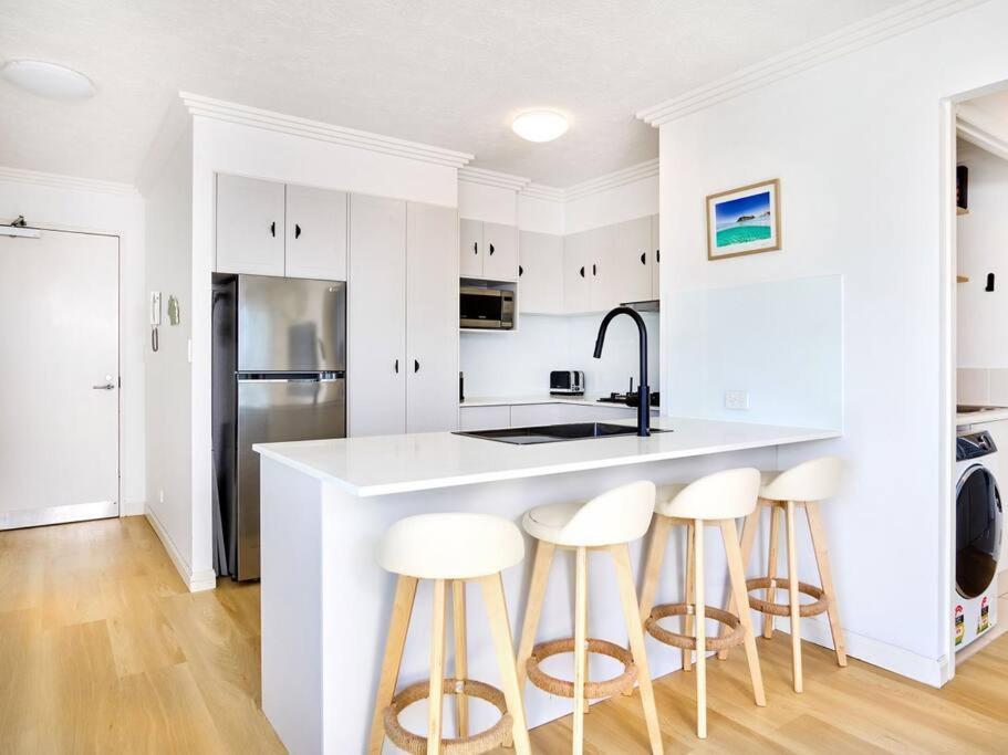 Palm Beach Renovated 1 Bedroom Голд-Кост Экстерьер фото